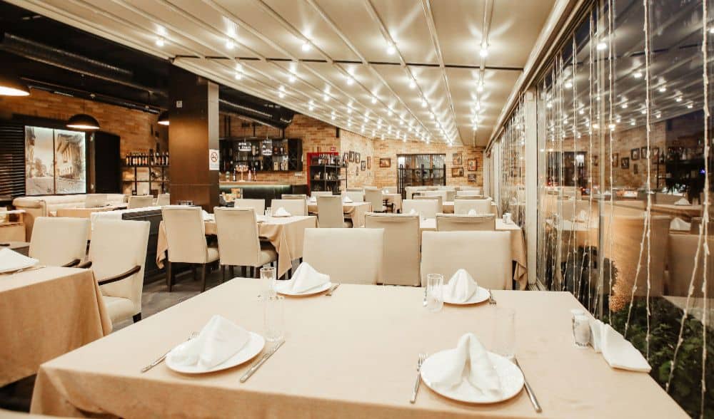 Restaurants & Commercial Kitchens